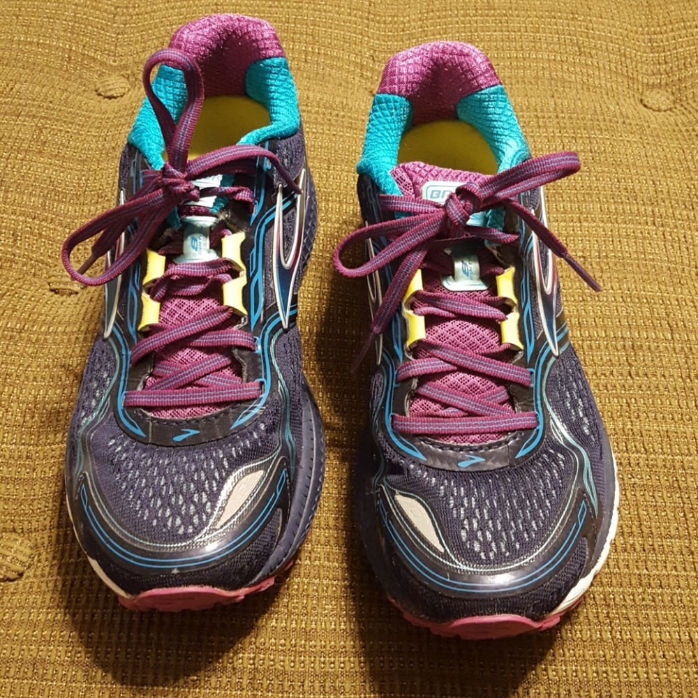 Brooks Ghost 8